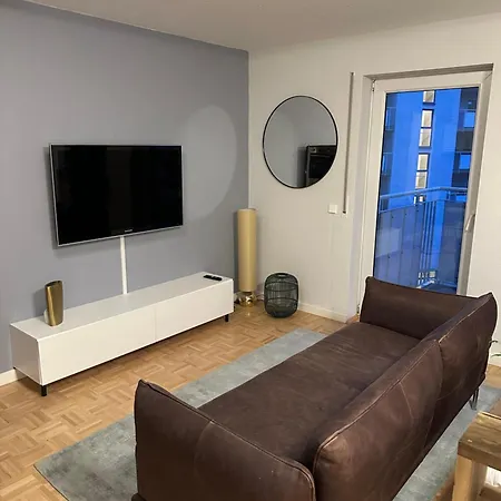 Im Zentrum Der Dresdner Neustadt Mit Aussenstellplatz Appartement Dresden